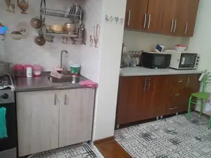 2 xonali kvartira sotiladi − 52.5 m²