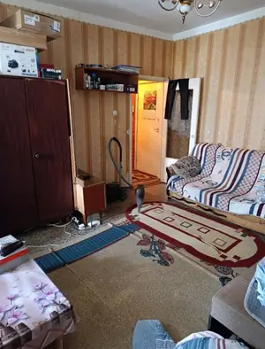 Продается 1-комнатная квартира − 42 м²