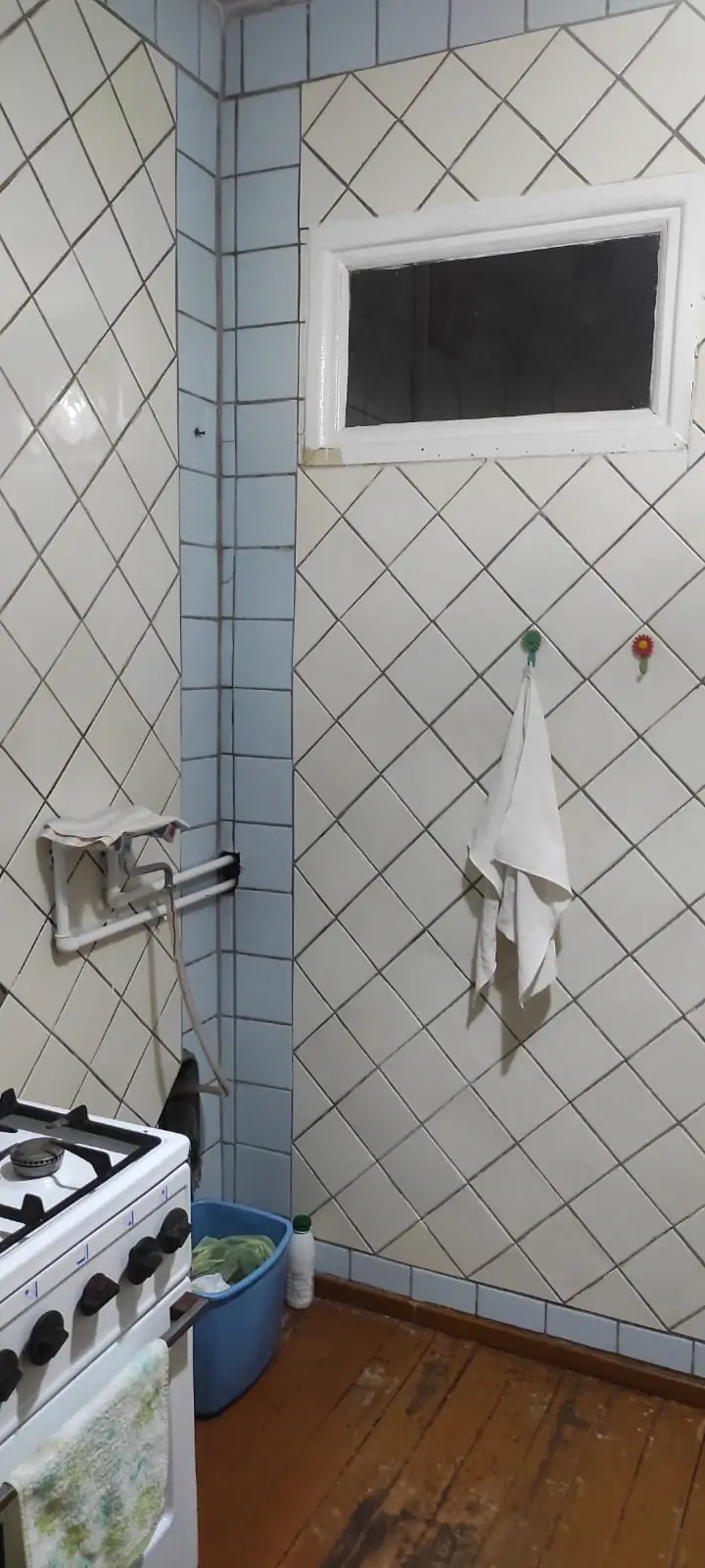 3 xonali kvartira sotiladi − 69.9 m²
