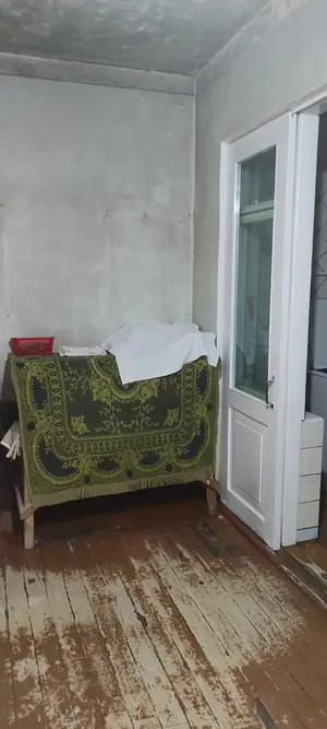 3 xonali kvartira sotiladi − 69.9 m²