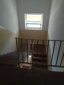 2 xonali kvartira sotiladi − 38 m²