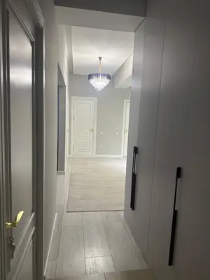 Продается 4-комнатная квартира − 86 м²