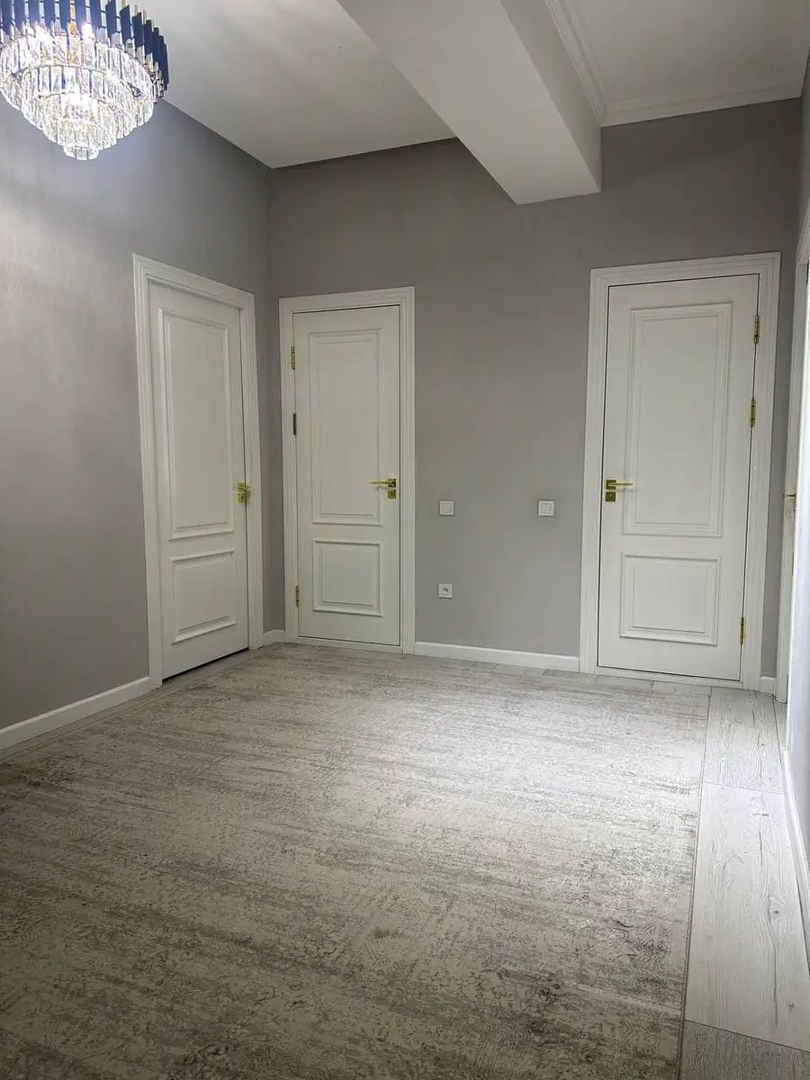 Продается 4-комнатная квартира − 86 м²
