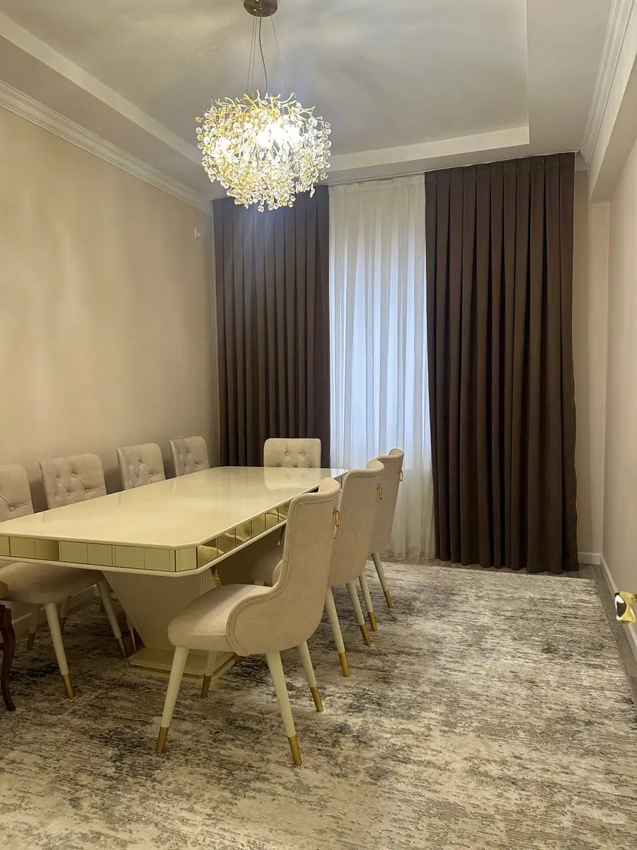 Продается 4-комнатная квартира − 86 м²