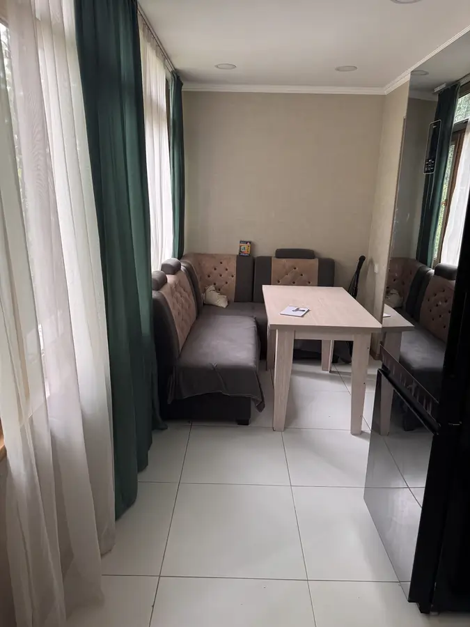 Продается 3-комнатная квартира − 72 м²