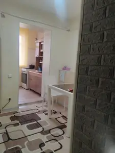 1 xonali kvartira sotiladi − 40 m²
