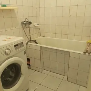Сдается 2-комнатная квартира − 55 м²