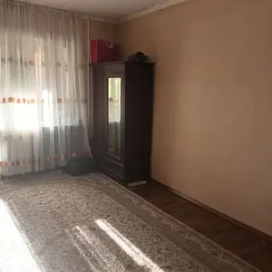 Сдается 2-комнатная квартира − 55 м²