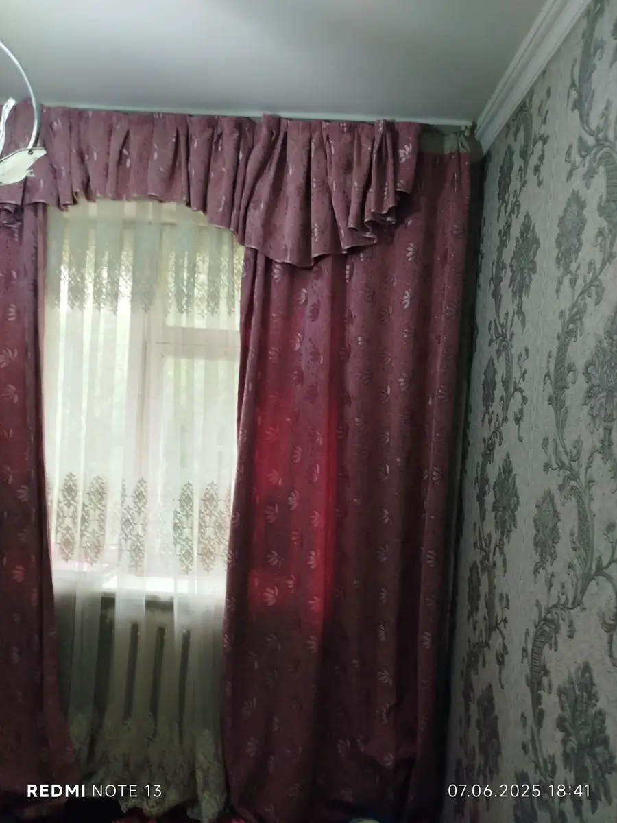 Продается 1-комнатная квартира − 29.9 м²