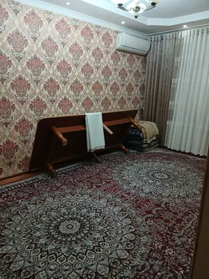 3 xonali kvartira sotiladi − 57 m²
