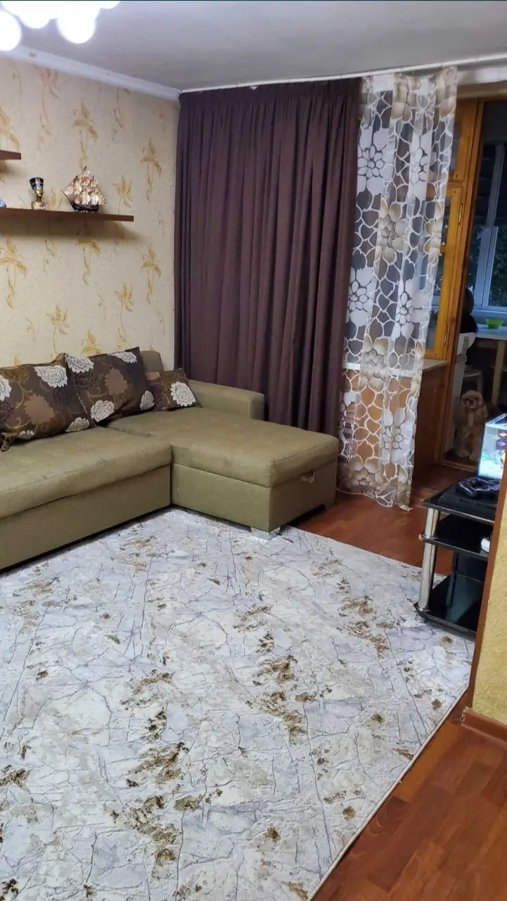 2-комнатная квартира − 54 м², 1/3 этаж