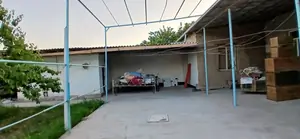 Продается 1-этажный дом − 8000 м²