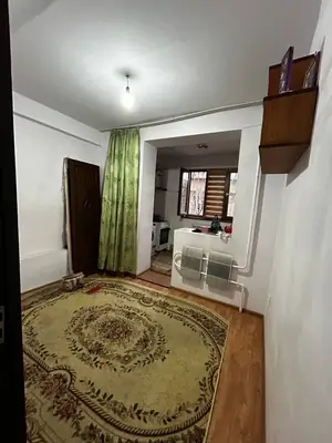 Продается 1-комнатная квартира − 43 м²