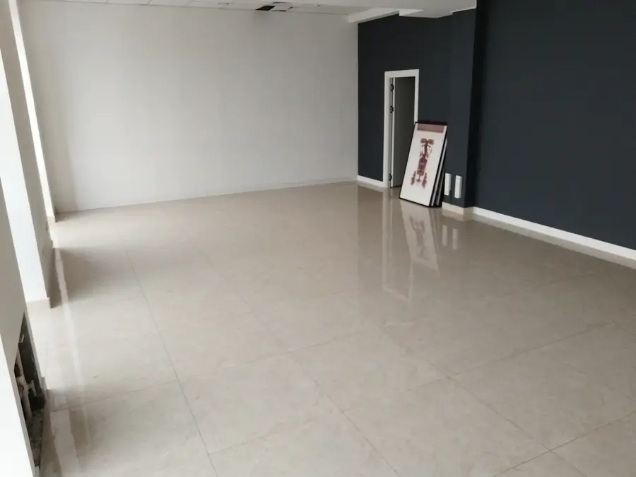 Ofis − 180 m², 2/8 qavat