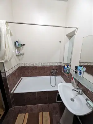 Сдается 3-комнатная квартира − 75 м²