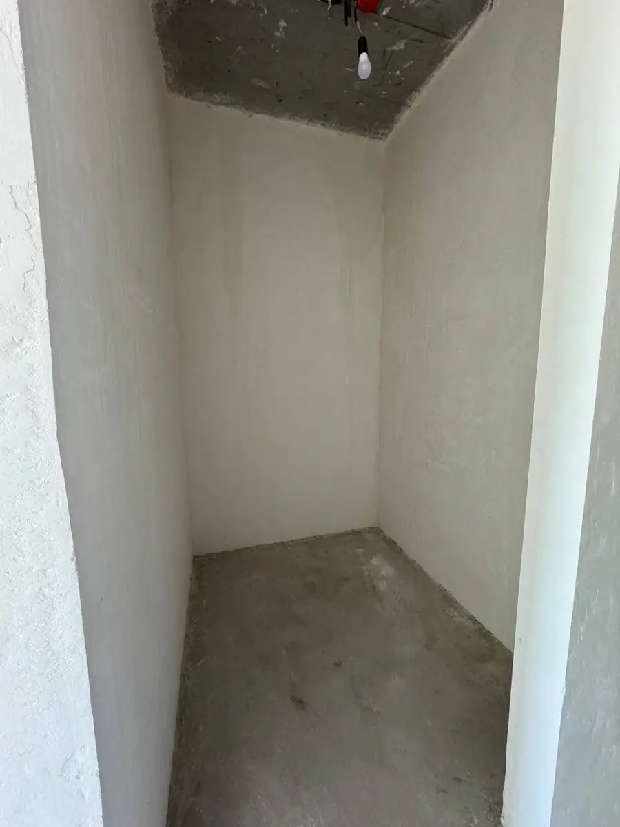 2-комнатная квартира − 67 м², 2/14 этаж