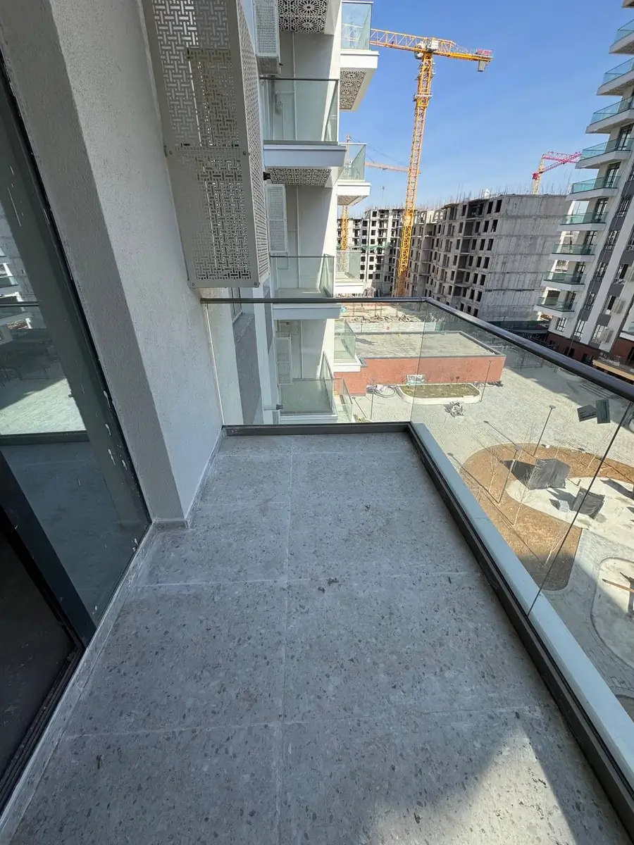 Продается 2-комнатная квартира − 67 м²