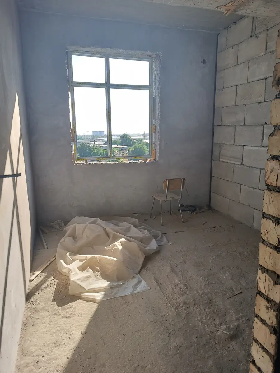 Продается 2-комнатная квартира − 42 м²