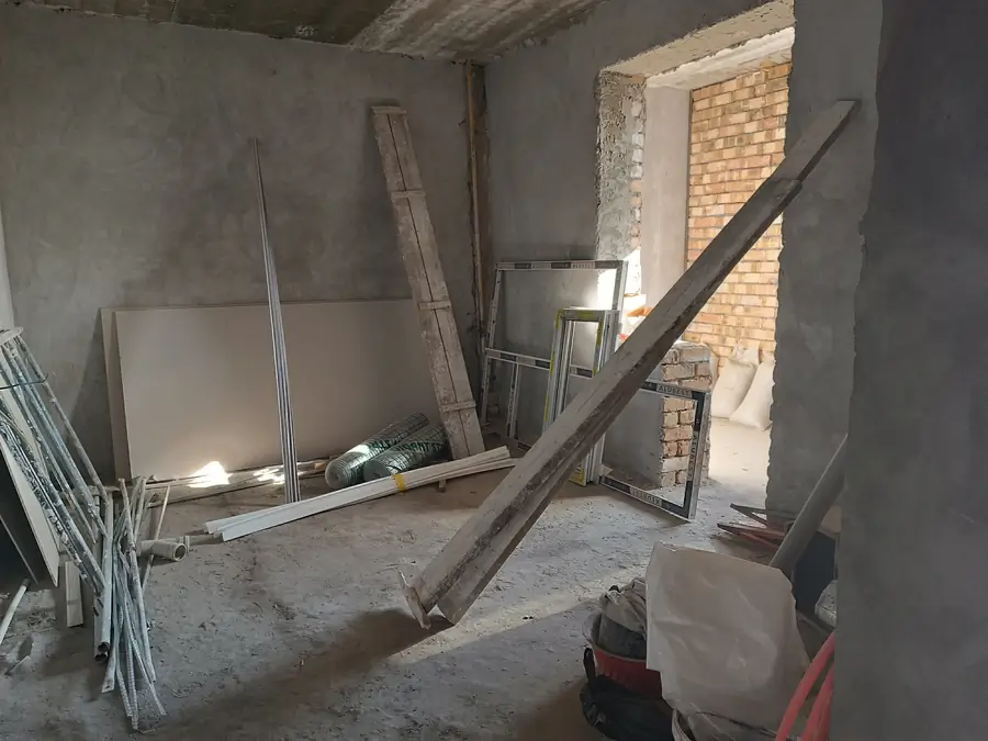 2-комнатная квартира − 42 м², 6/8 этаж