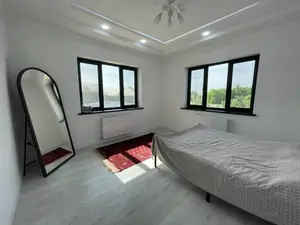 Ijaraga 2 qavatli uy − 260 m²