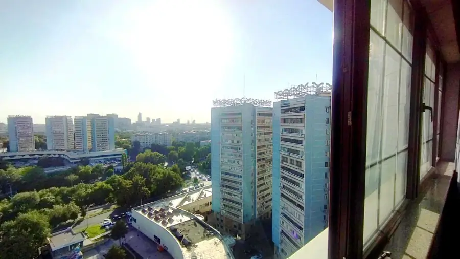 2-комнатная квартира − 90 м², 18/19 этаж