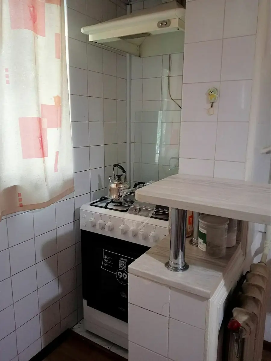 3-комнатная квартира − 80 м², 1/4 этаж