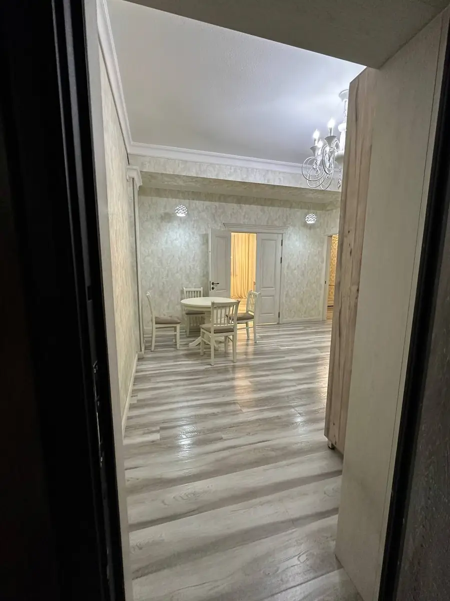 2-комнатная квартира − 70.3 м², 2/8 этаж