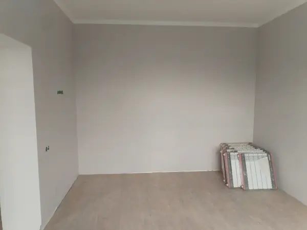 2-этажный дом − 300 м², 6 сот.