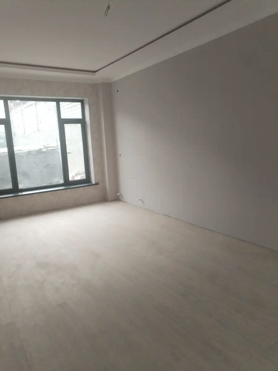 2 qavatli uy sotiladi − 300 m²