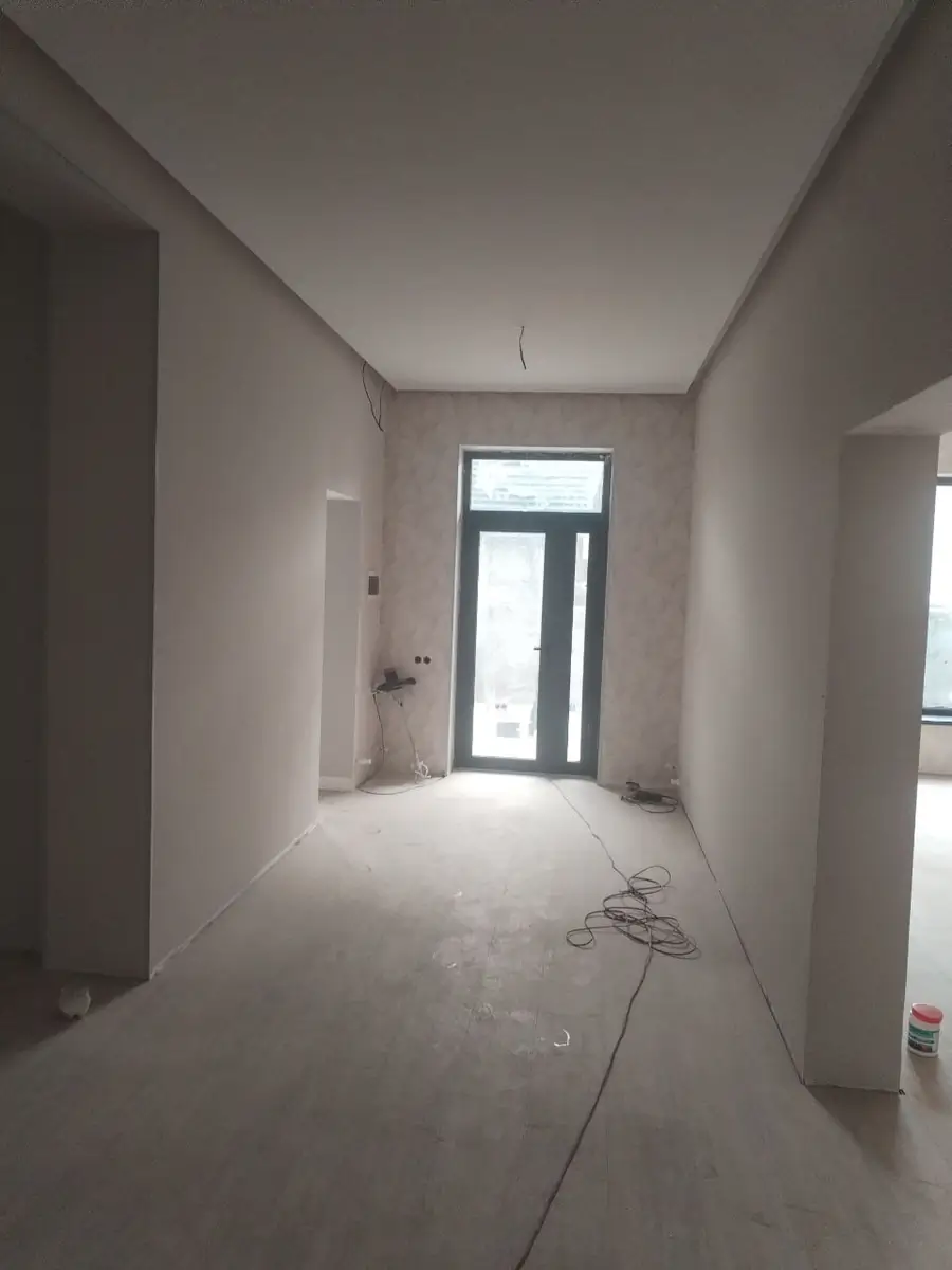 2 qavatli uy sotiladi − 300 m²