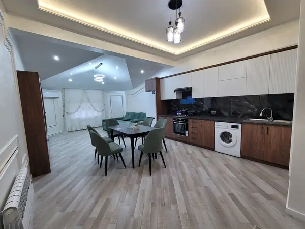 3-комнатная квартира − 65 м², 9/9 этаж