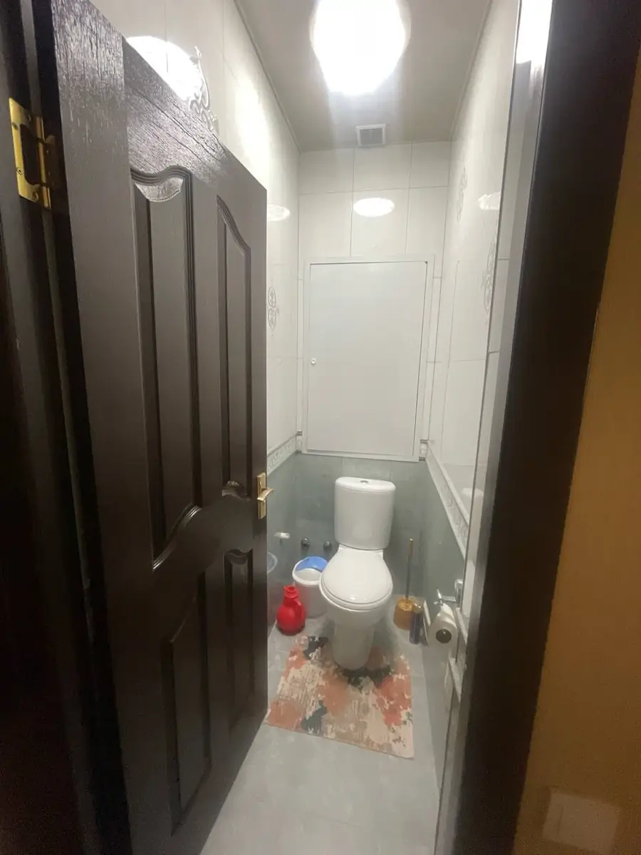 Сдается 3-комнатная квартира − 90 м²