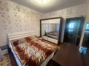 3-комнатная квартира − 90 м², 2/5 этаж