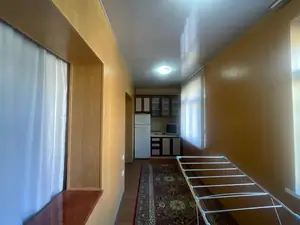 Сдается 3-комнатная квартира − 90 м²