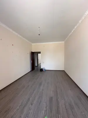 3-комнатная квартира − 84 м², 1/3 этаж