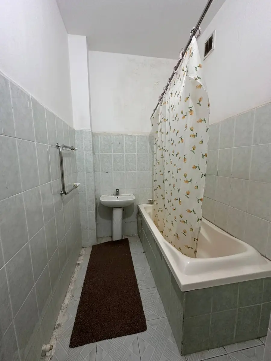 Продается 3-комнатная квартира − 84 м²