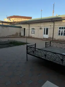 1-этажный дом − 150 м², 5 сот.