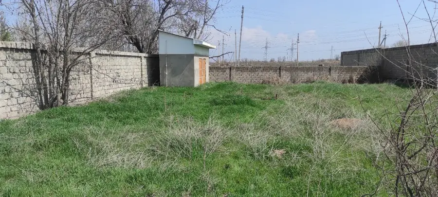 2-этажный дом − 70 м², 8 сот.