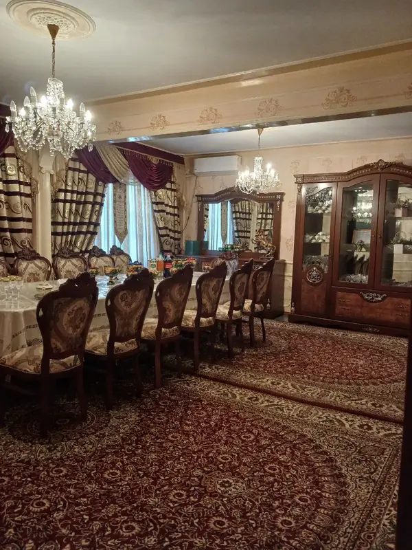 5 dan ortiq xonali kvartira − 120 m², 6/9 qavat