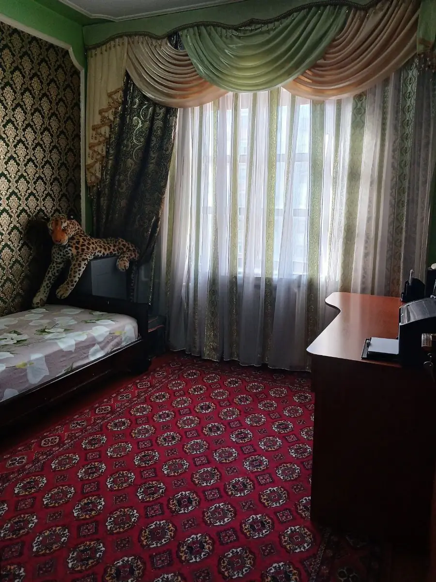 Более 5-комнатная квартира − 120 м², 6/9 этаж