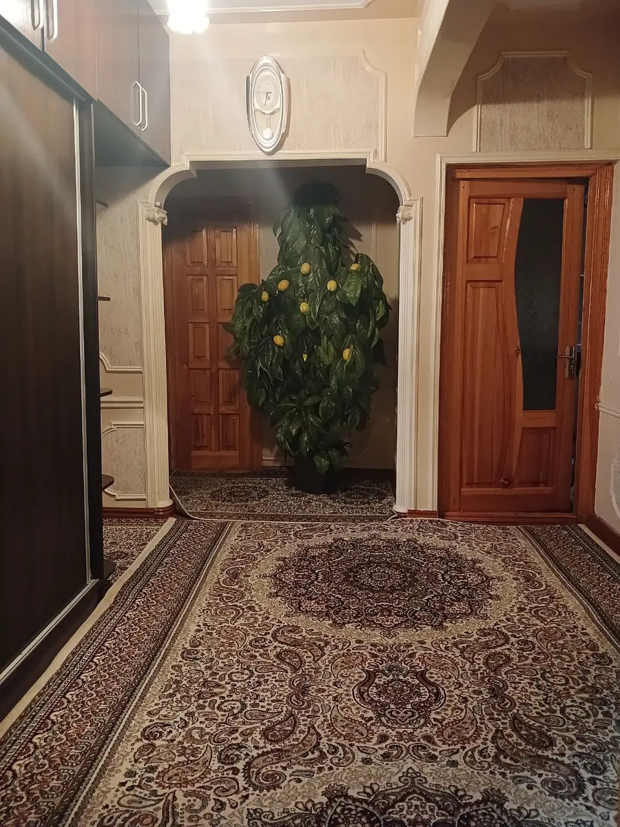 Более 5-комнатная квартира − 120 м², 6/9 этаж