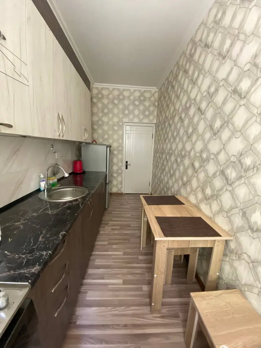 1 xonali kvartira sotiladi − 30.5 m²