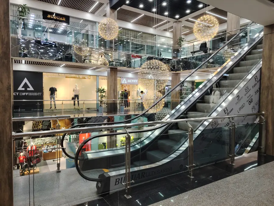 Ijaraga savdo-sotiq maydoni − 44 m²