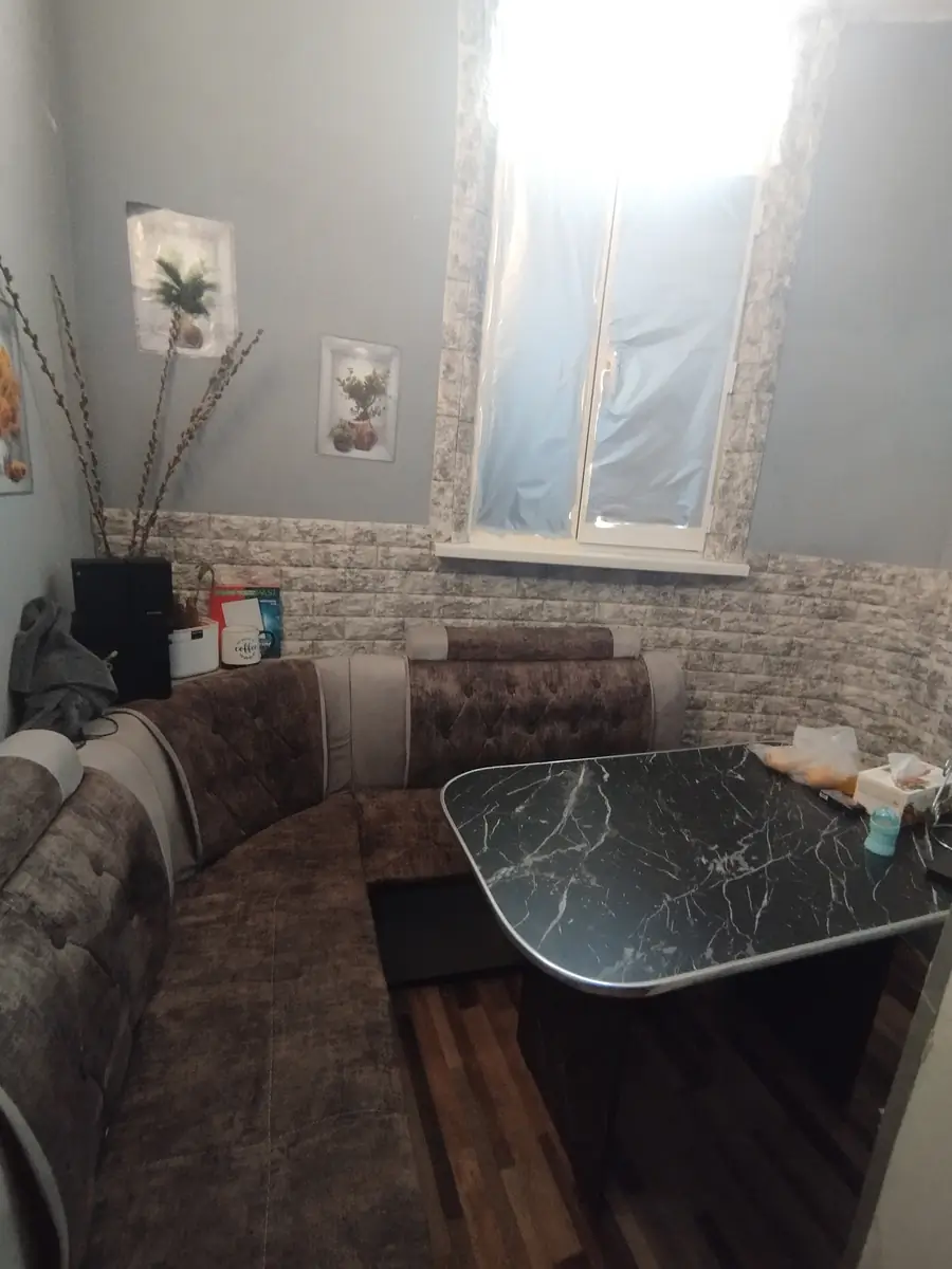 1 xonali kvartira sotiladi − 47 m²