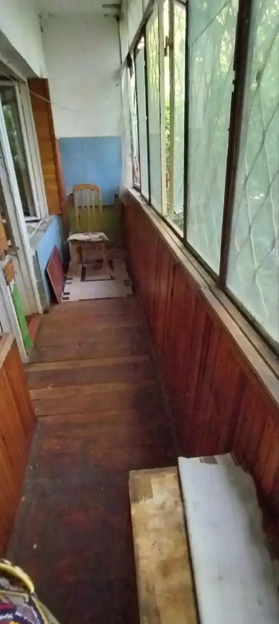 2-комнатная квартира − 42 м², 4/4 этаж