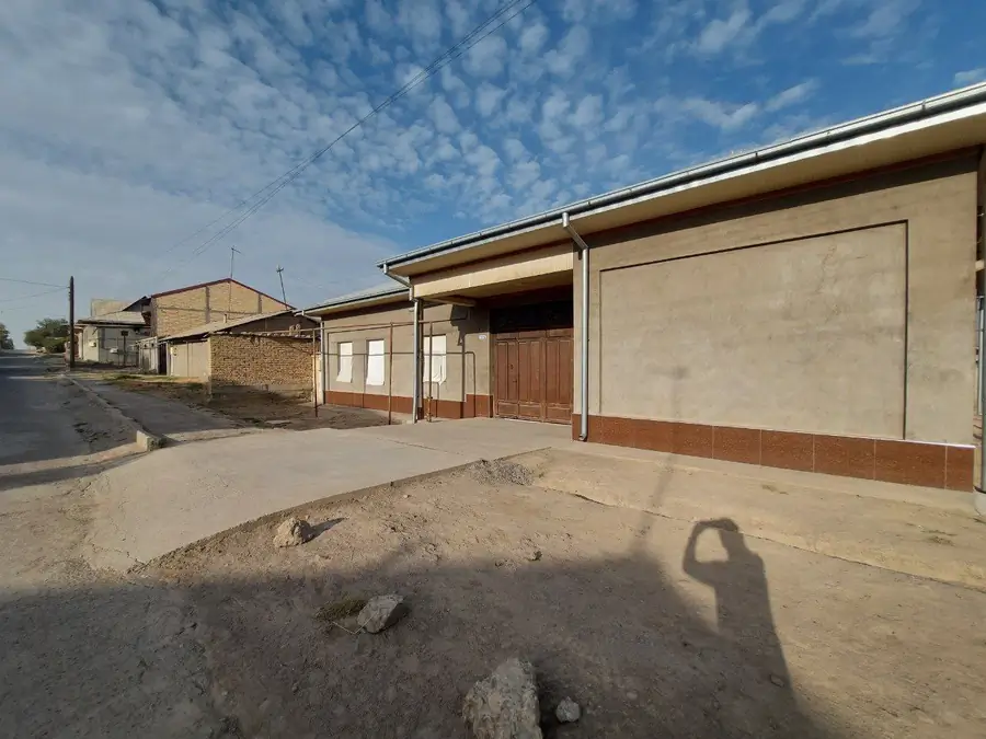 1 qavatli uy sotiladi − 300 m²