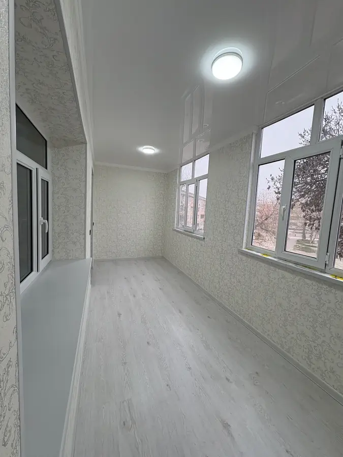 Продается 3-комнатная квартира − 70 м²