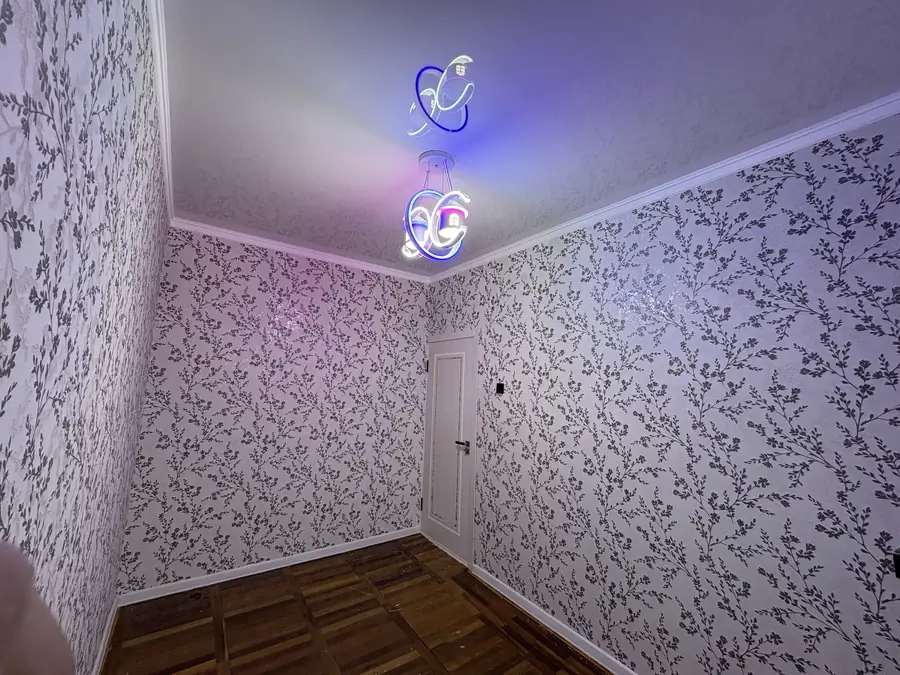 Продается 3-комнатная квартира − 70 м²