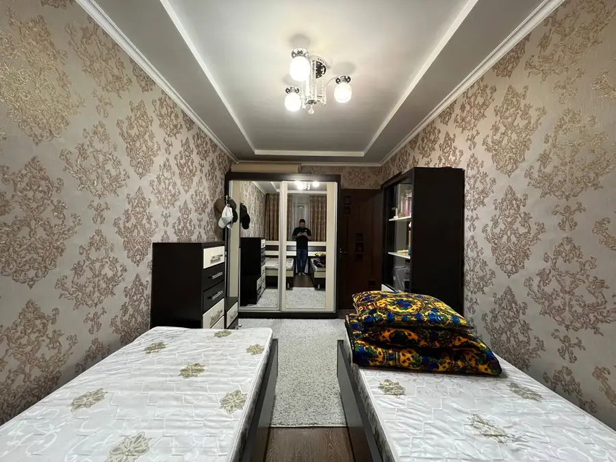 4 xonali kvartira sotiladi − 94.7 m²