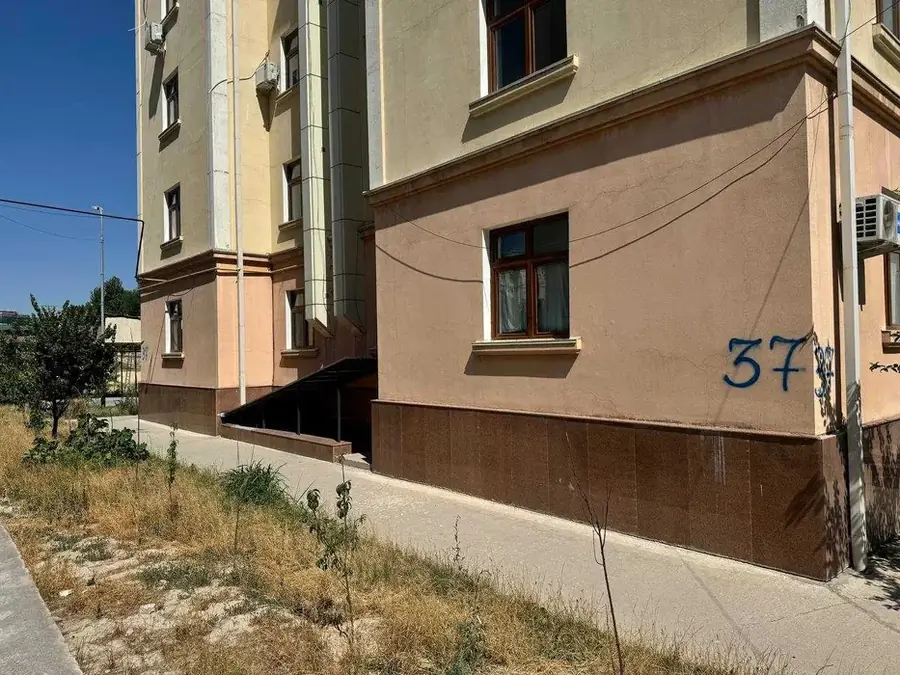 3 xonali kvartira − 145 m², 1/5 qavat